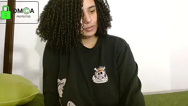 amantinaBOOBS's cam snapshot