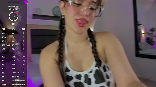 cloe_yeraldy_'s cam snapshot