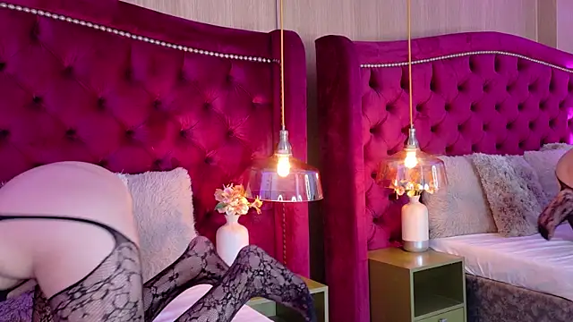 ZaraGold's cam snapshot