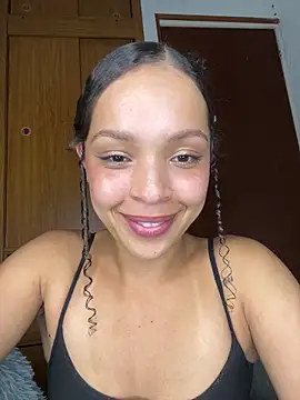 Yasmin777_'s cam snapshot