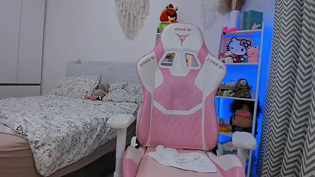 Mia_WaterFall live sex cam