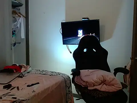 gooddes303salome live sex cam