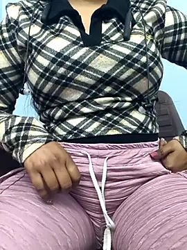 Ananya_34 live sex cam