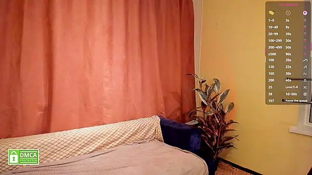 KiraRustle's cam snapshot