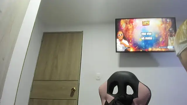 horny__molly_'s cam snapshot