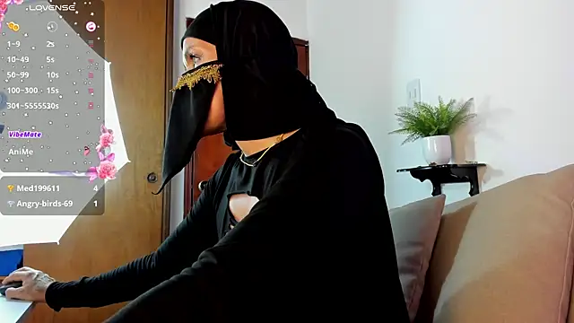 Latifa_ali's cam snapshot