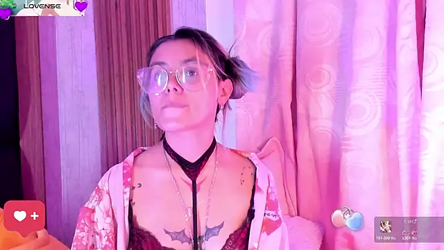 YukkyKuran_'s cam snapshot