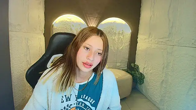 jazmin_r_'s cam snapshot