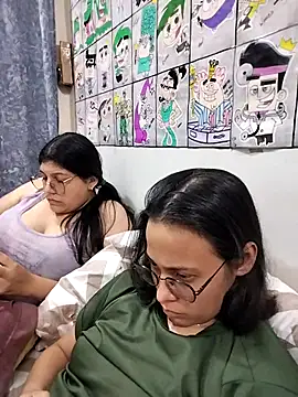 AddisonAndCouple's cam snapshot