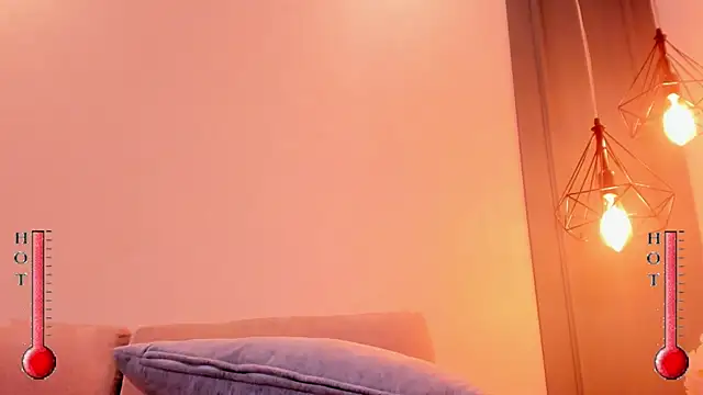 RavenPeachy's cam snapshot