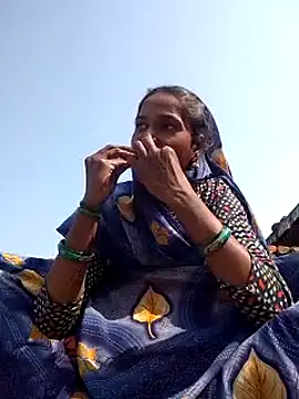 Hot_reshmaji's cam snapshot