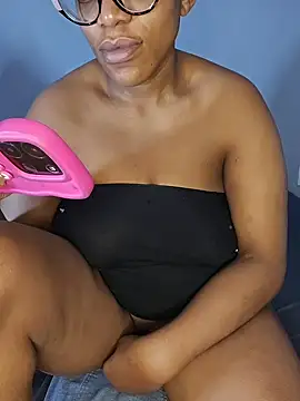 Sultrydiva1's cam snapshot