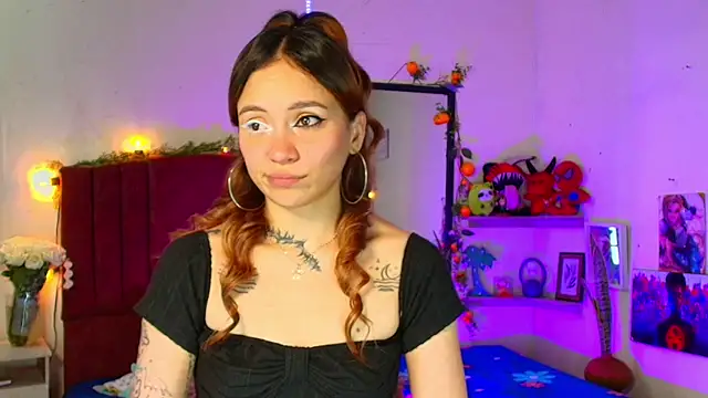 alisson_zafiro_'s cam snapshot