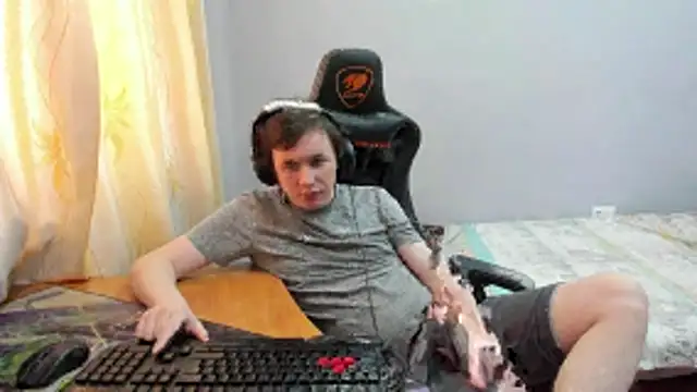 iliaskrislove's cam snapshot