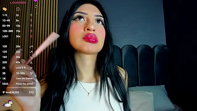 Nicolette_ks_'s cam snapshot