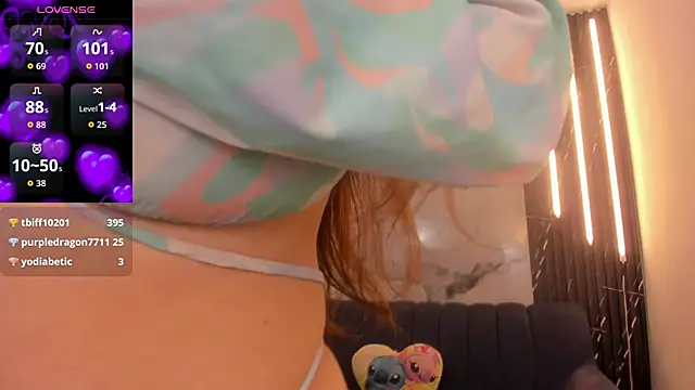 melany_heaven's cam snapshot