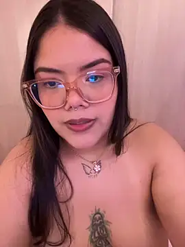 GabrielleMarsh1's cam snapshot