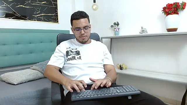 Trevor_Ash live sex cam