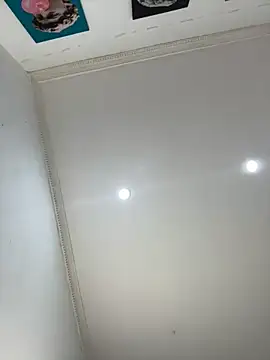 Lilybaudinx96 live sex cam