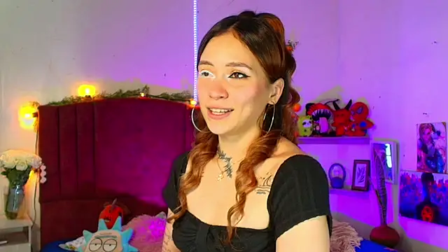 alisson_zafiro_'s cam snapshot