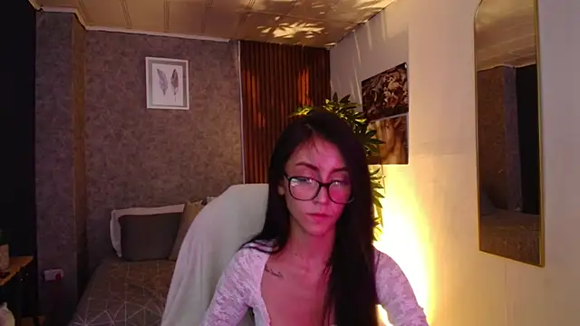 Coralinnee_'s cam snapshot