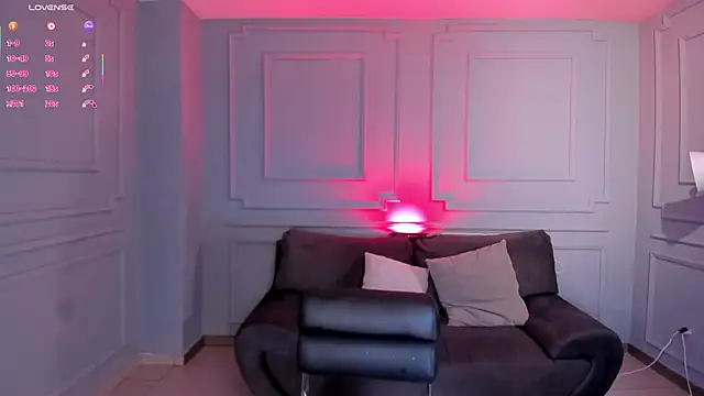 TaraLawrence's cam snapshot