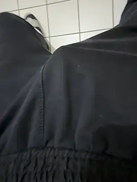 19yobigdick live sex cam