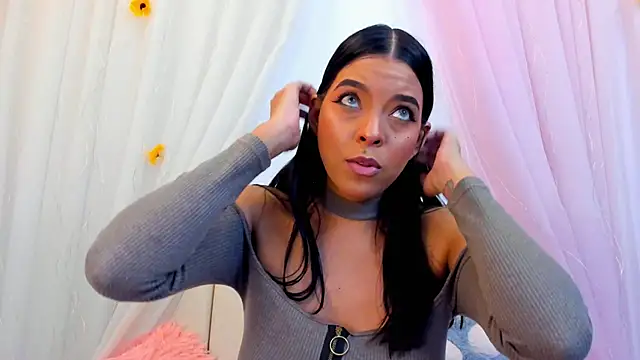 Hannahs_Napit's cam snapshot