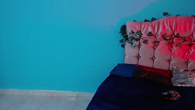 amber_miller18's cam snapshot