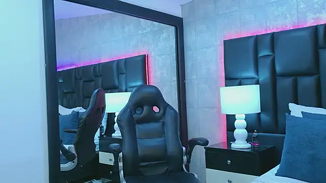 KarlaAndMike's cam snapshot