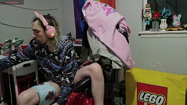 tallnerdyguy's cam snapshot