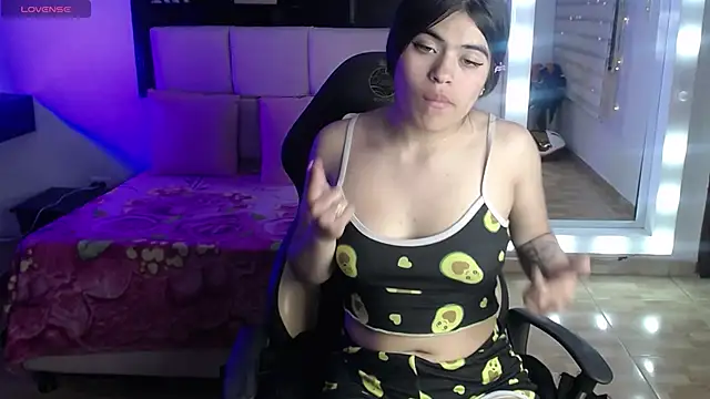 Katia_pretty_x's cam snapshot