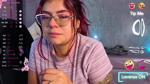 draviana_a_'s cam snapshot