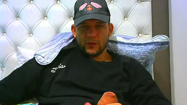 altenori112's cam snapshot