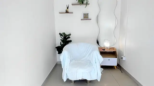 BRIANA_WON's cam snapshot