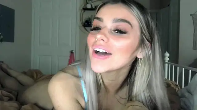 lolamarie_'s cam snapshot