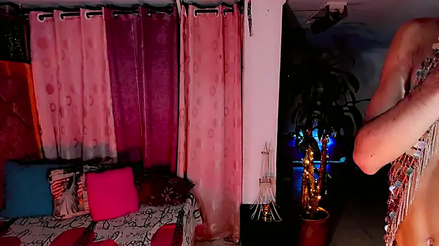 the-horus-girl live sex cam