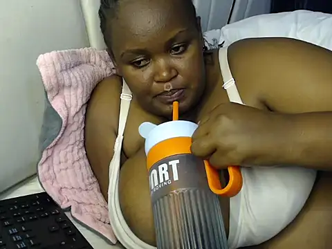 Brizzy_dee's cam snapshot