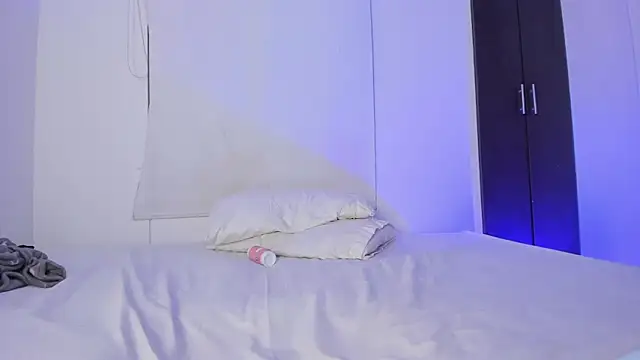 _FuckingYoungs_'s cam snapshot