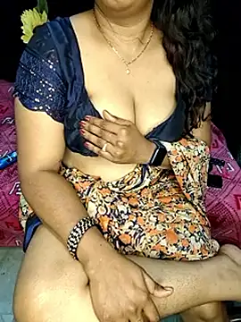 Shreya8999 live sex cam