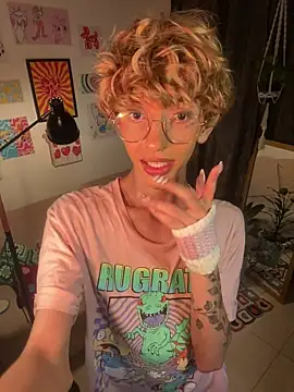 lyamthommpson live sex cam