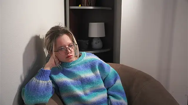 JuleeAndrea's cam snapshot