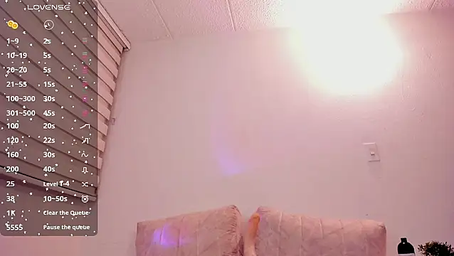 Babe_sophiee1's cam snapshot