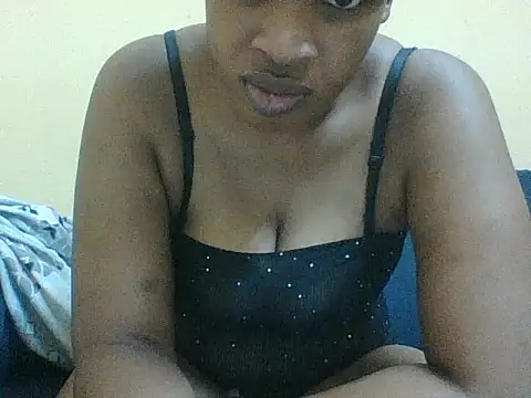 Juicylipss88's cam snapshot