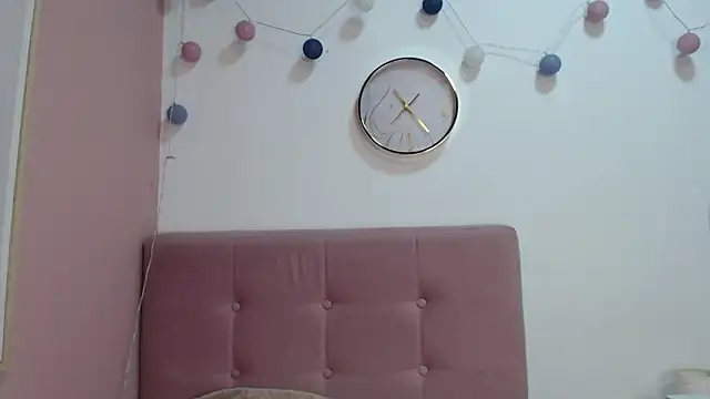 gabriela_paris's cam snapshot