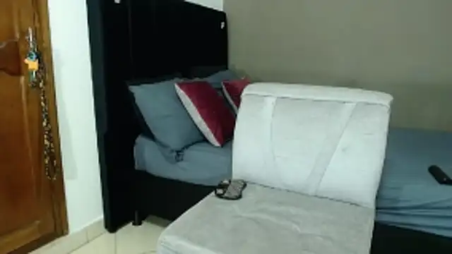 Matteo12_ live sex cam