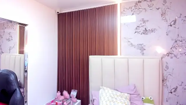 MADISON_ROWAN1's cam snapshot