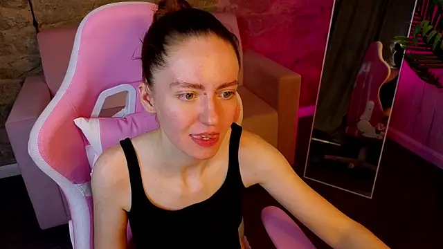 KristineValbuena's cam snapshot