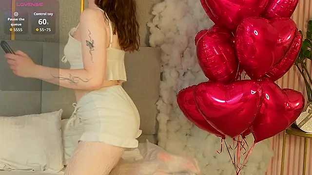 Abigail_Forland's cam snapshot