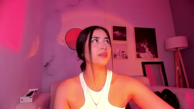 lara_madisson's cam snapshot